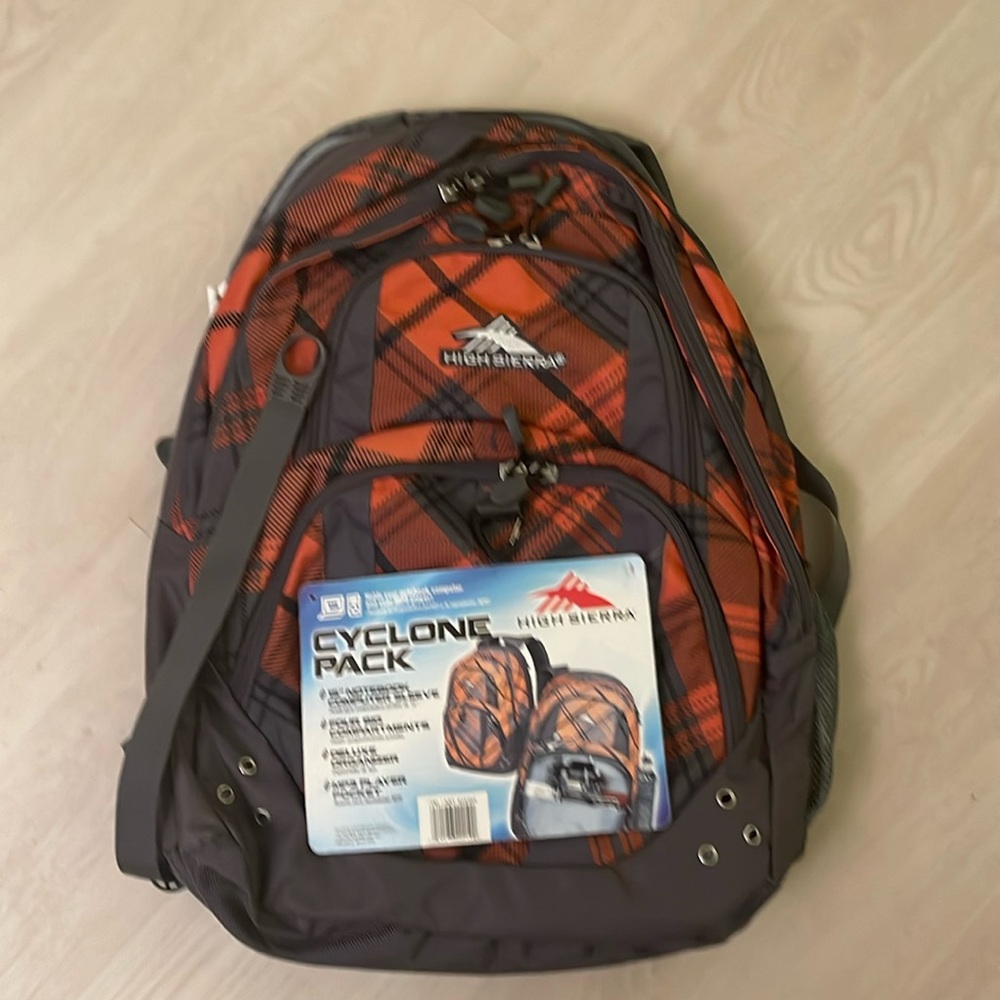 High sierra cyclone pack